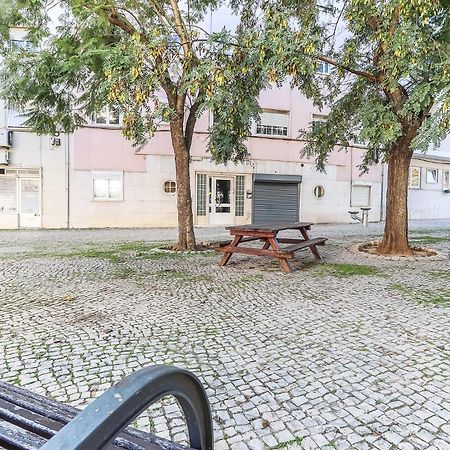 Vita Portucale ! Moscavide Casa Branca W/ Terrace Lisboa Eksteriør billede