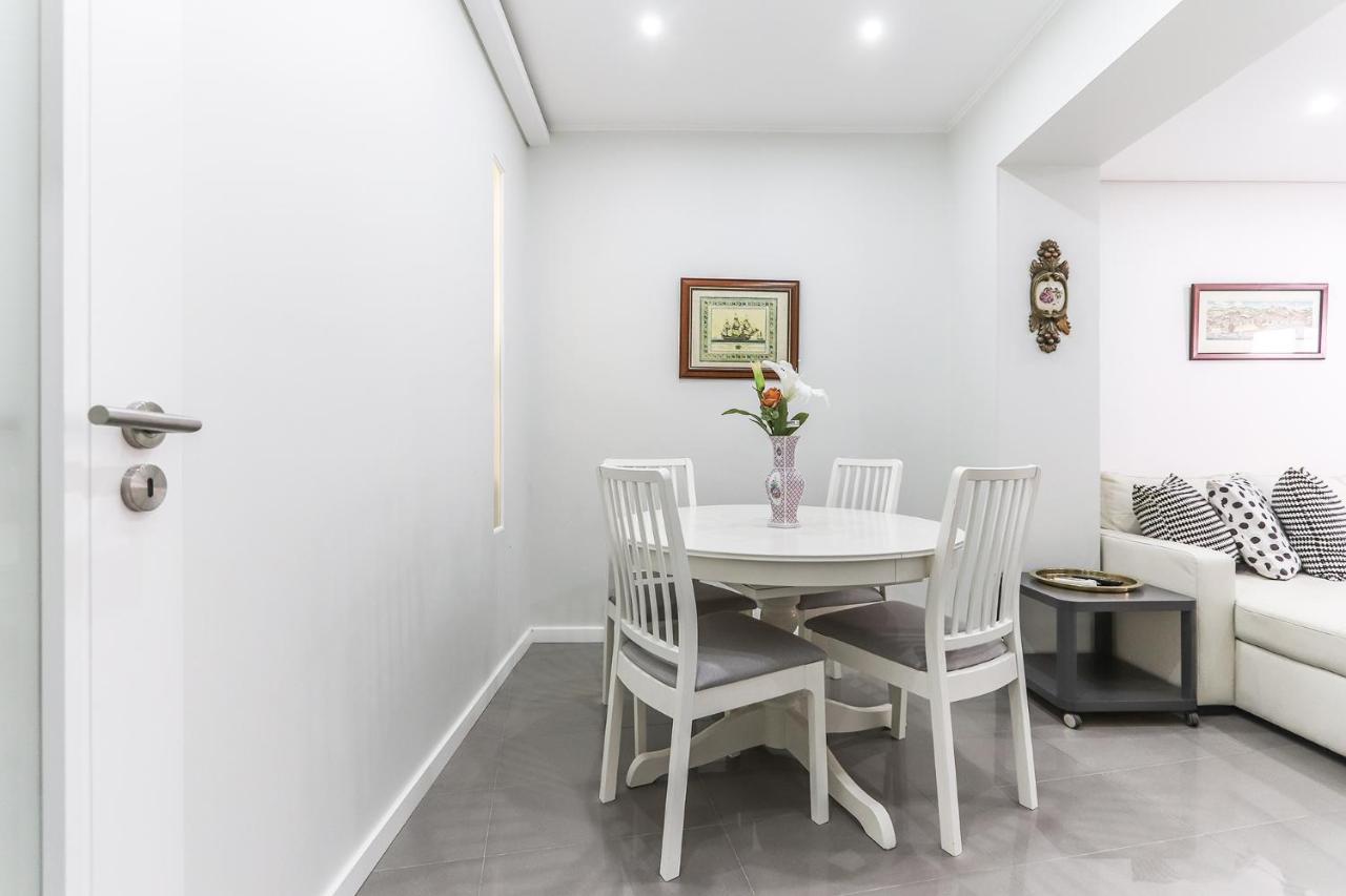 Vita Portucale ! Moscavide Casa Branca W/ Terrace Lisboa Eksteriør billede