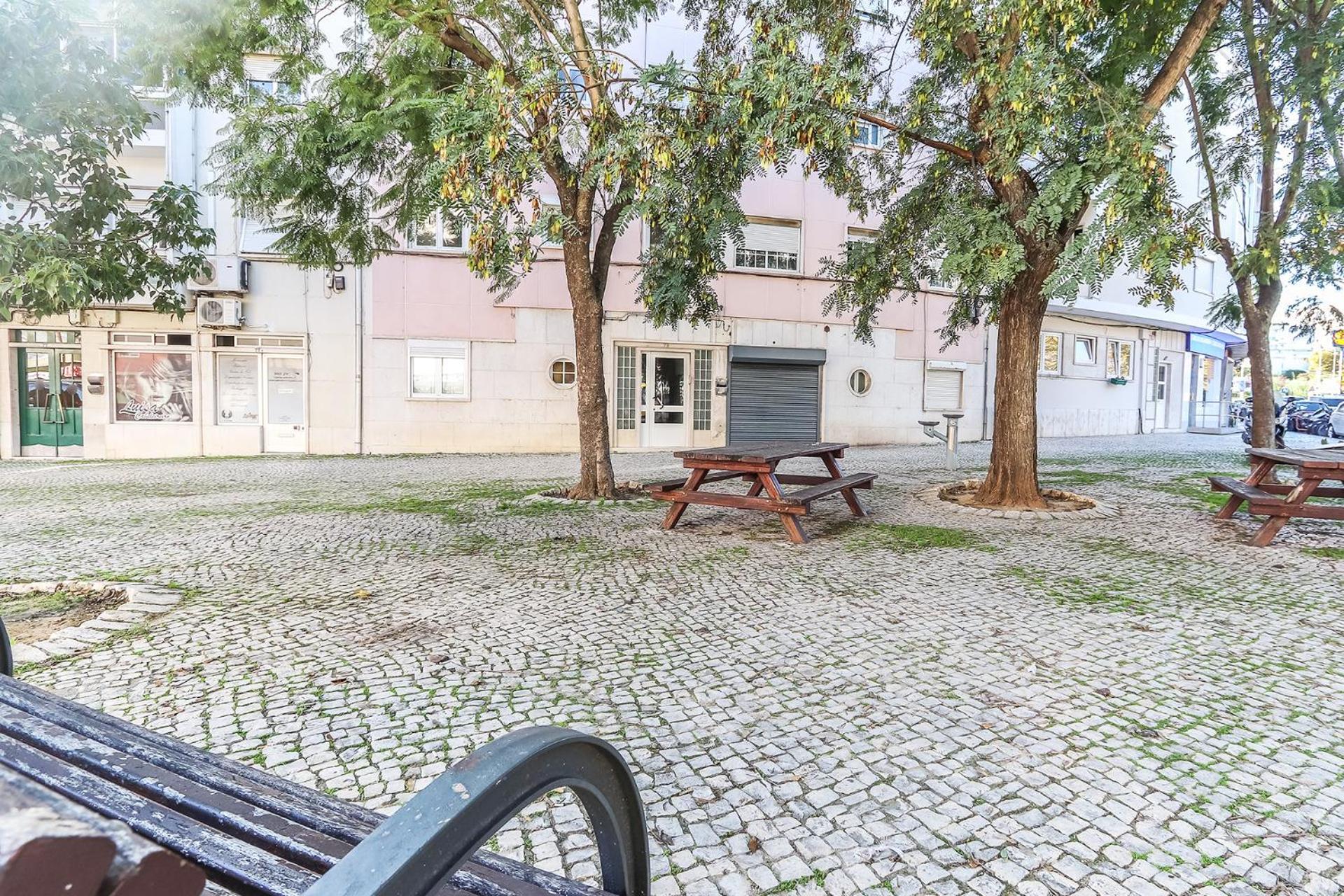 Vita Portucale ! Moscavide Casa Branca W/ Terrace Lisboa Eksteriør billede